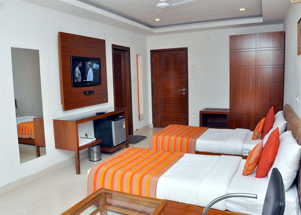 新德里 Dwarka Palace酒店 外观 照片